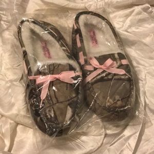 Camo House-shoes- Real-tree